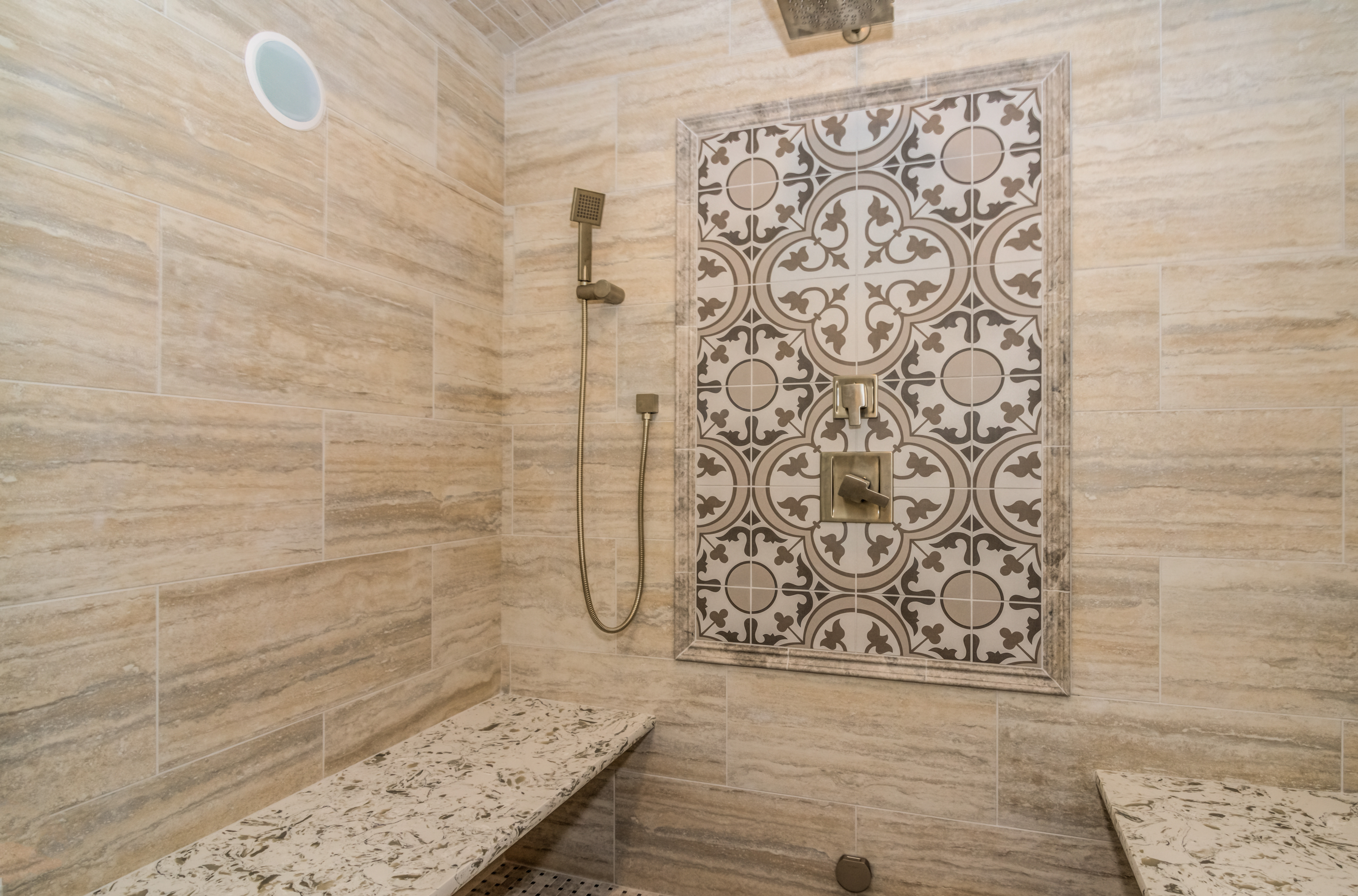 Skyway Residence - Image 3