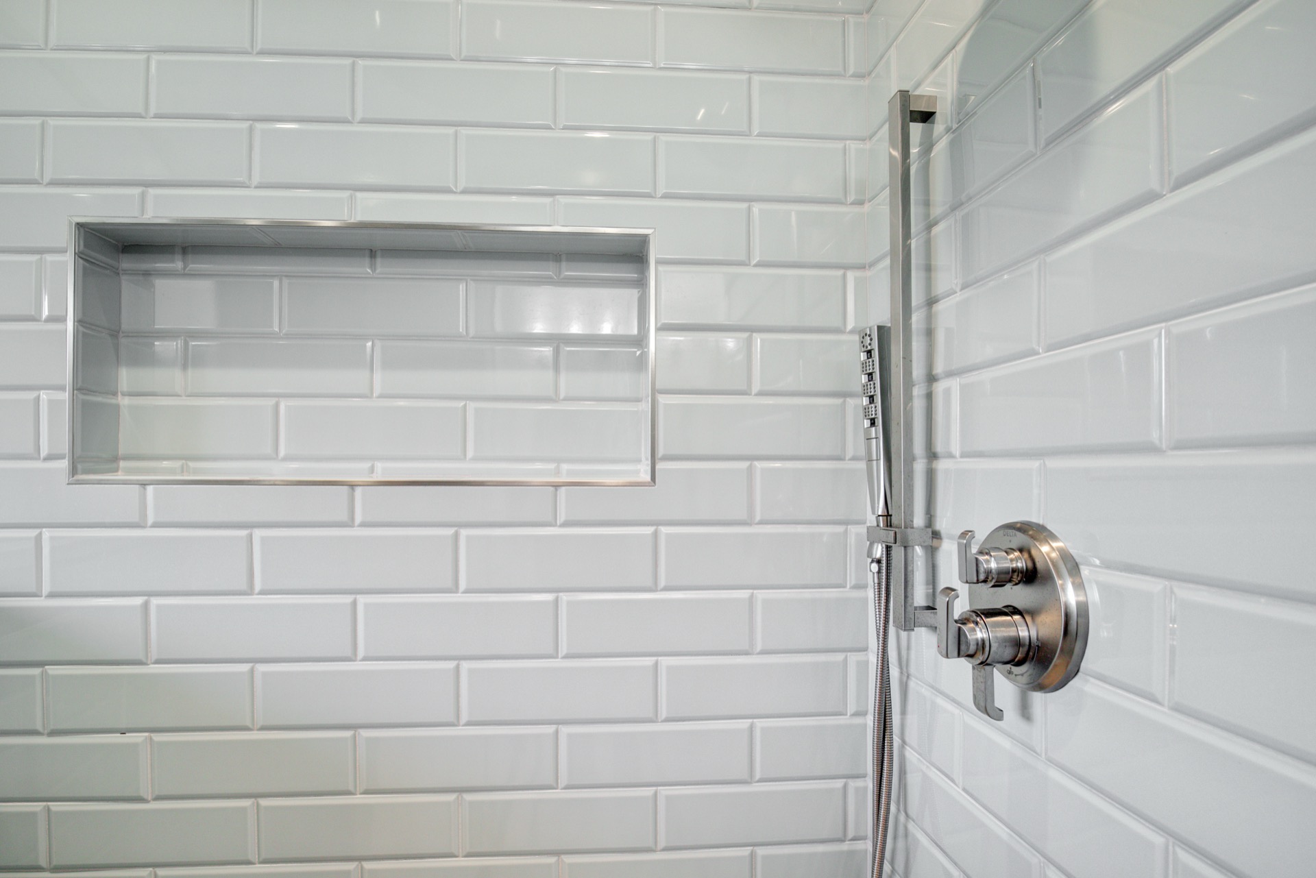 Pleasant Valley Residence - Image 2
